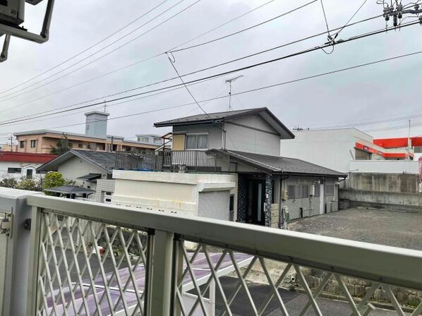 郡山駅 バス15分  鶴見坦交差点下車：停歩1分 1階の物件内観写真